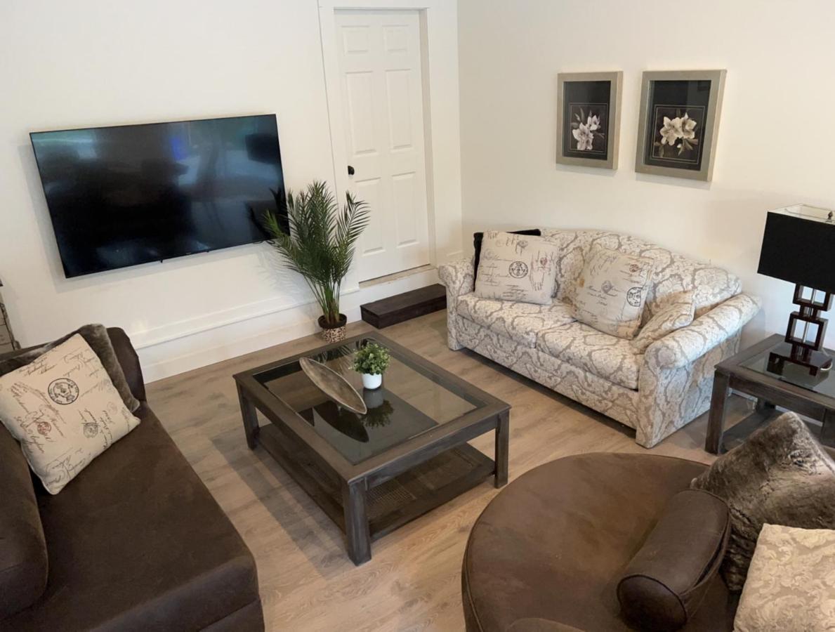 Country Home, Sleeps 6 Pets Friendly Port Alberni Exterior photo