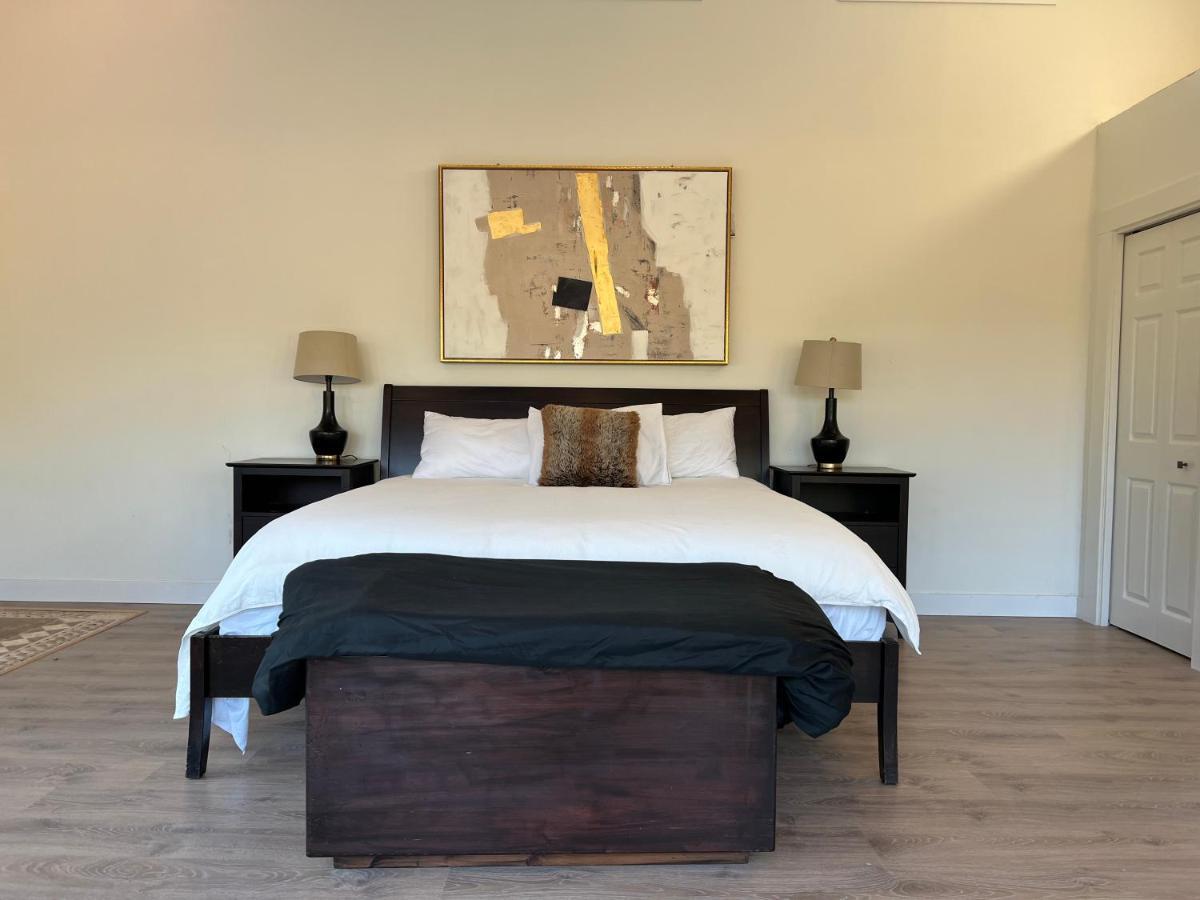 Country Home, Sleeps 6 Pets Friendly Port Alberni Exterior photo
